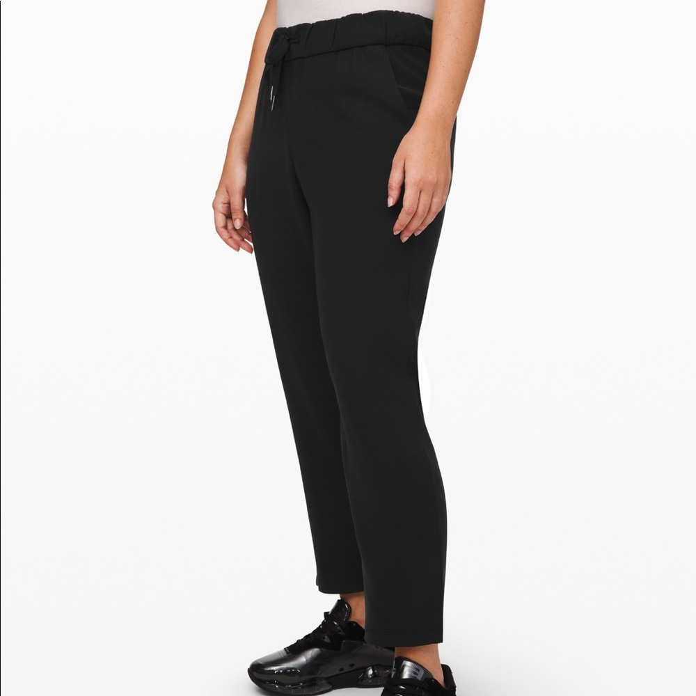 NWOT lululemon On the Fly 7/8 Pant 25”